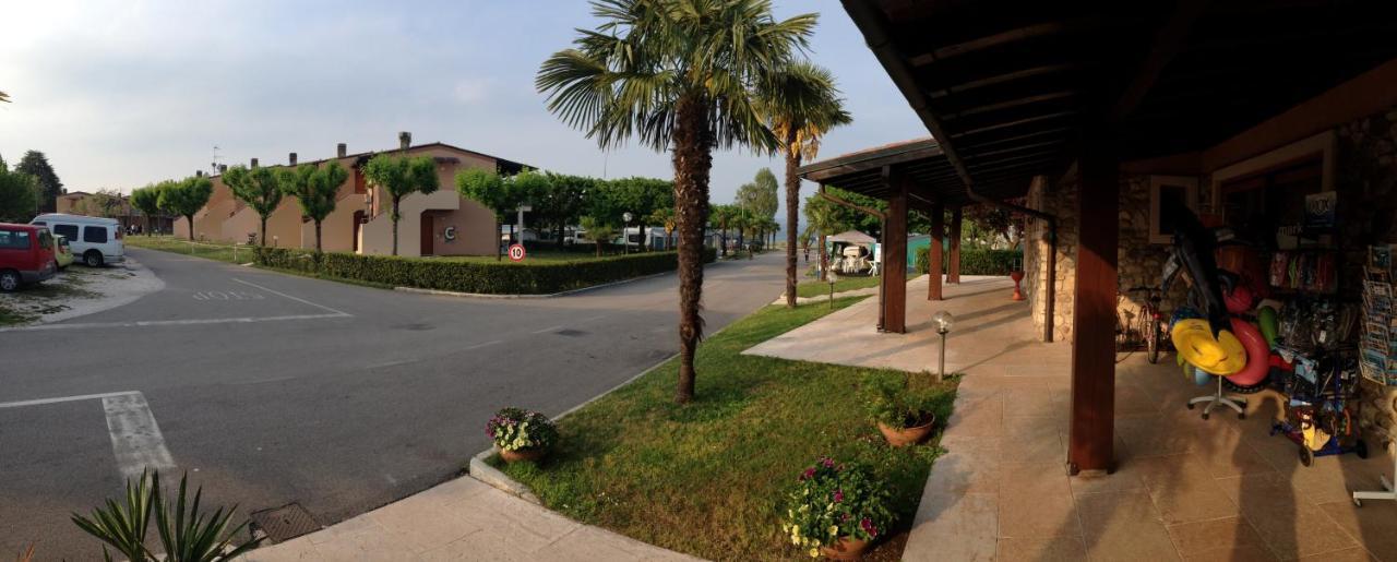 Ohana Apartments Camping Tiglio 시르미오네 외부 사진